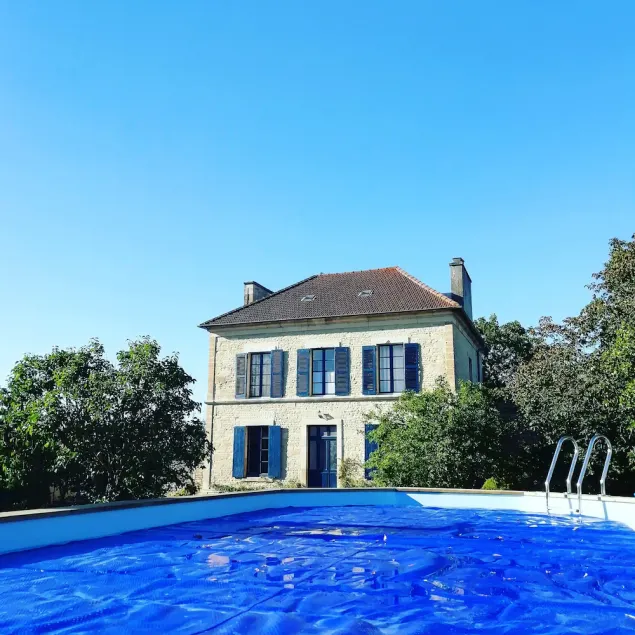 Property with outdoor swimming pool, 40 mins from the seaside (Calvados, Normandy) - Image 1