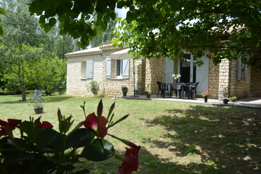 Luberon. Gordes. STONE DETACHED HOUSE - Image 1