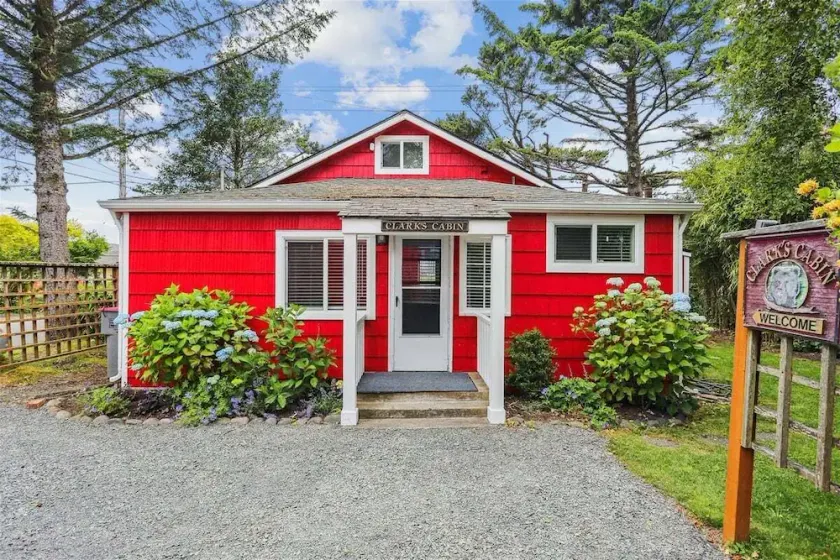 Clark Cabin - Cozy Cottage! - Image 1
