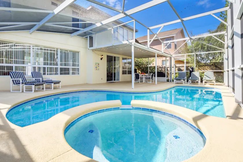 ⭐⭐ Spacious & Modern 4 bed Family Home | Only 10 minutes to Disney! ⭐⭐ - Image 1