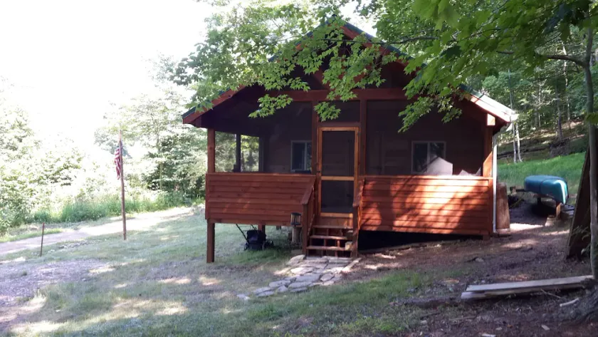 Rustic Cabin on Cacapon River for Private Getaway - Image 1