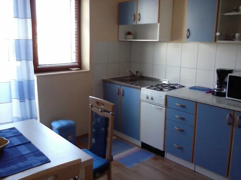 Apartment Cres 12609a - Image 1