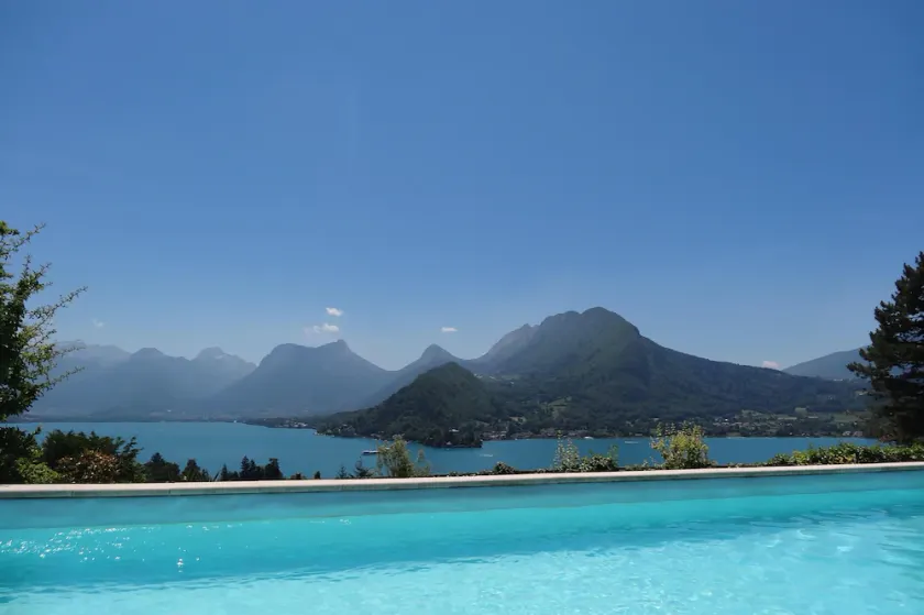 POOLTALLOIRES UNDTAGENDE UDSIGT OVER BØNN ANNECY og BERGER - Image 1