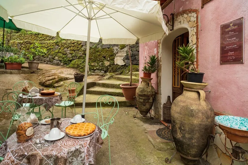 Apartment \"Borgo Santa Caterina Albego Diffuso\" with Mountain View - Image 1