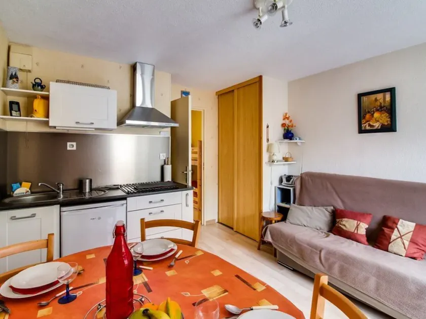 Appartement Esquieze-Sere, 2 pieces, 6 personnes - FR-1-402-31 - Image 1