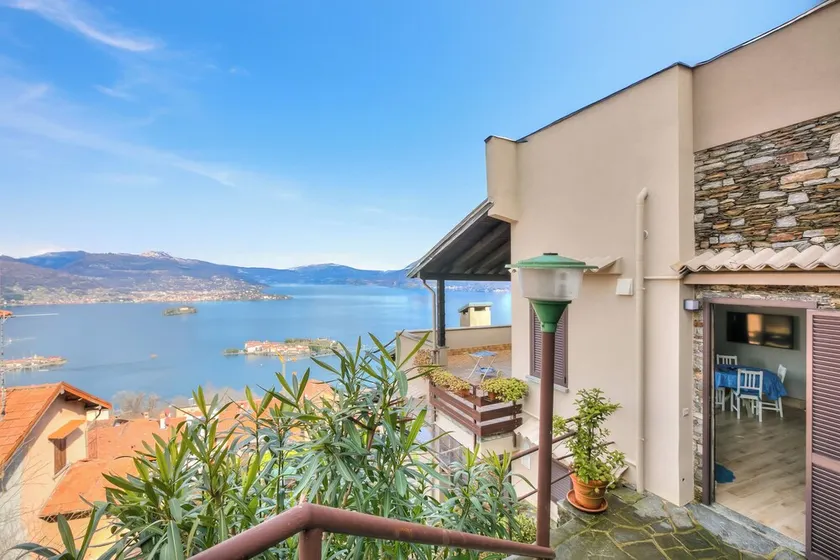 Lake Maggiore View Terrace Over The Borromean Islands - Happy Rentals - Image 1