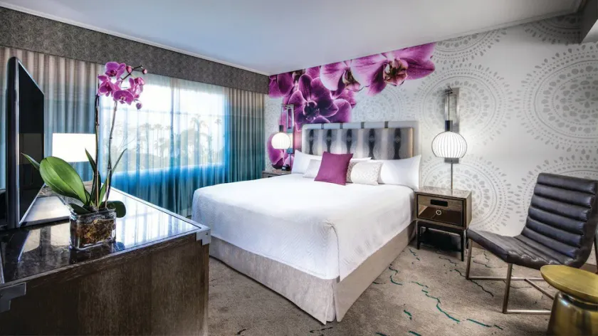 1-Bedroom Suite at a 4⭐️ Hotel - Image 1