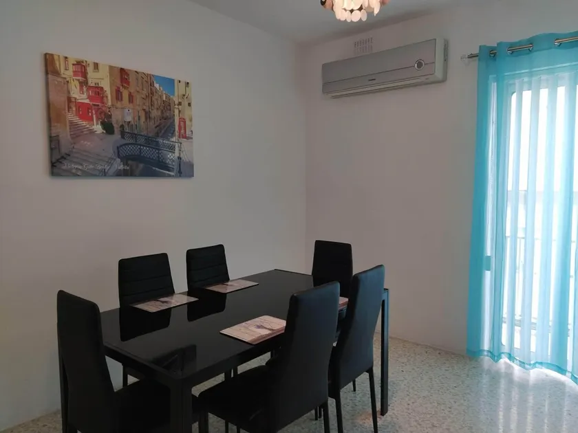 Spacious Apartment Near University of Malta - Image 1