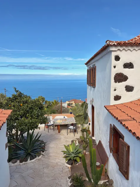 Finca with jacuzzi and sea view - Image 1