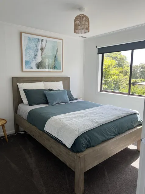 Ultimate Beach Getaway: 200m from beach, family and dog friendly!  Up to 10 ppl - Image 1