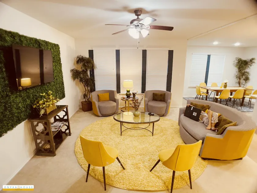 Sun Bright 4 BR 3B, 7 Beds Sleeps 13 -North Austin - Image 1