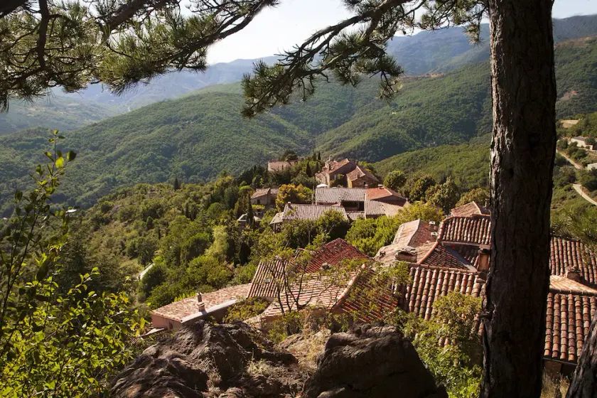 Great Old Bastide: A Magical Gathering Getaway in a Perched Hamlet with Views - Image 1