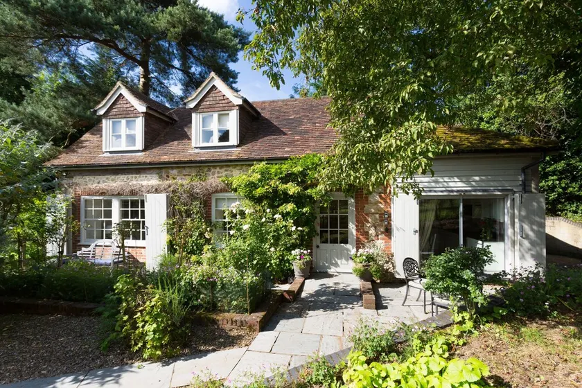 The Coach House, cerca de Sevenoaks, en una zona tranquila con vistas a los jardines, el prado y las tierras de cultivo. - Image 1