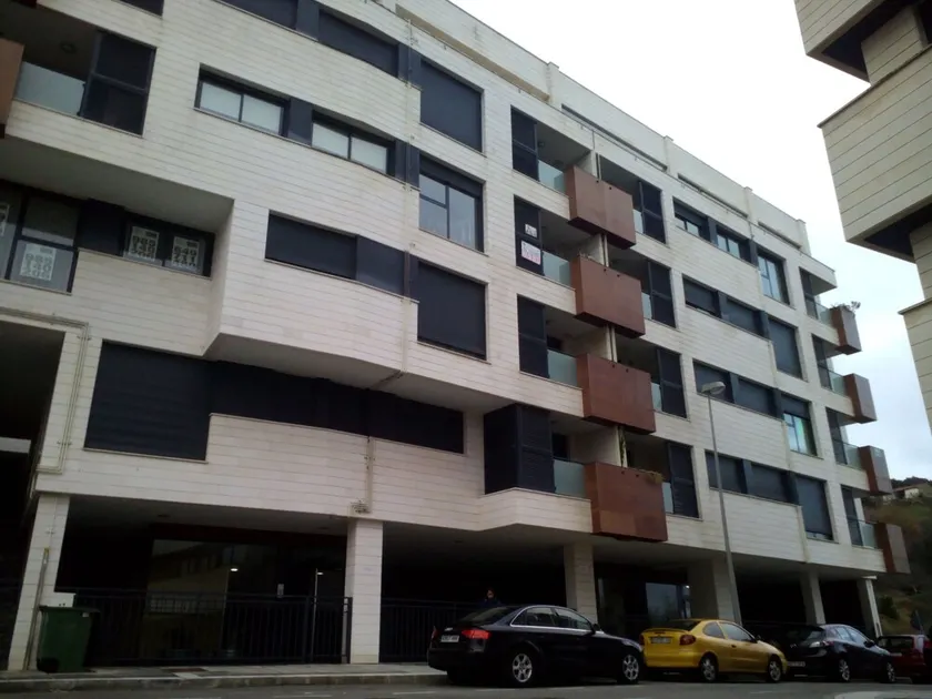 Ensoleillé Nord Luanco - Image 1