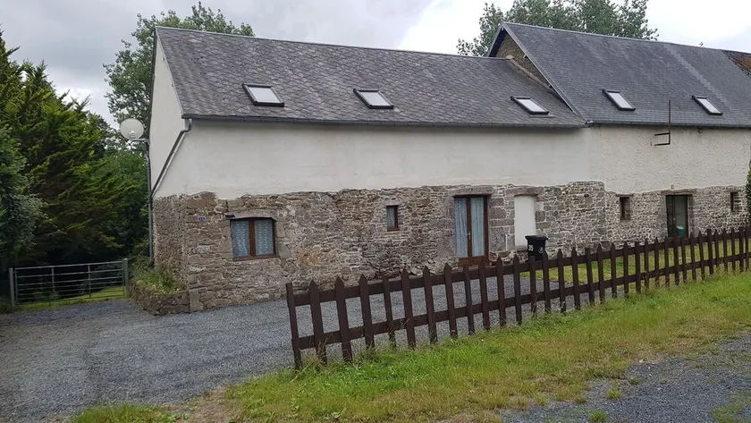 Moulin à cidre transformé de 5 chambres dans un cadre rural proche des commodités et de la plage - Image 1