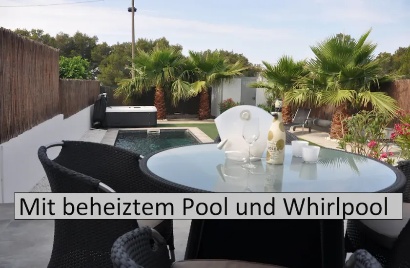 Moderne bungalow med opvarmet pool, 50 m fra havet - boblebad - - Image 1