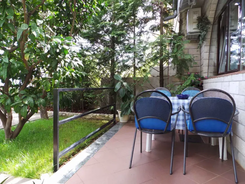 Holiday apartment with air conditioning and terrace - Image 1
