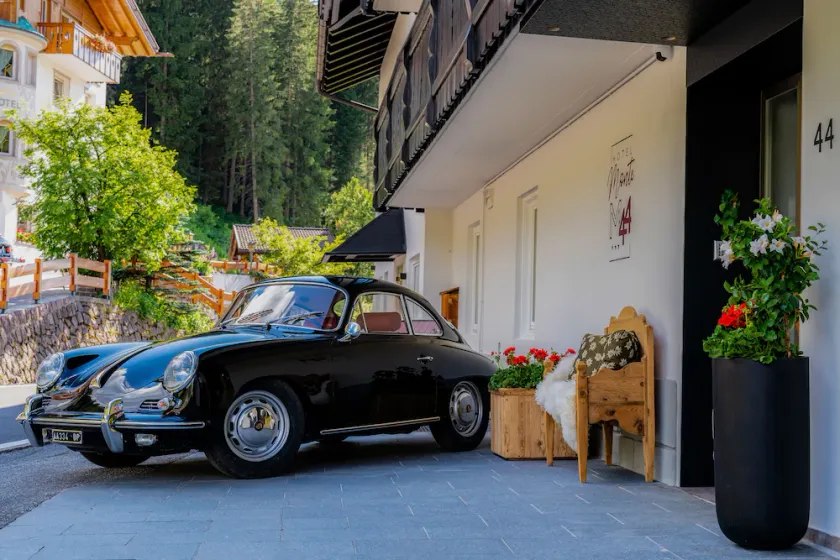 Hotel Monte44 - Image 1