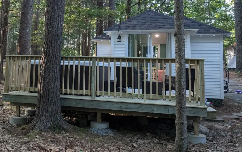 Hinckleys Dreamwood Cottages - Image 1