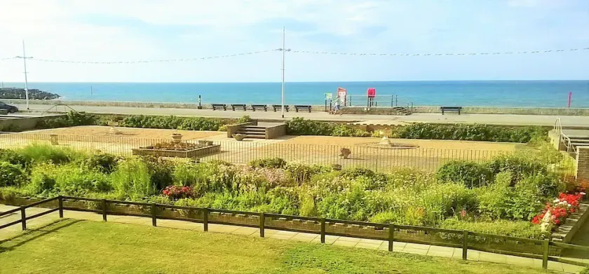 Apartment with stunning Sea View - Image 1
