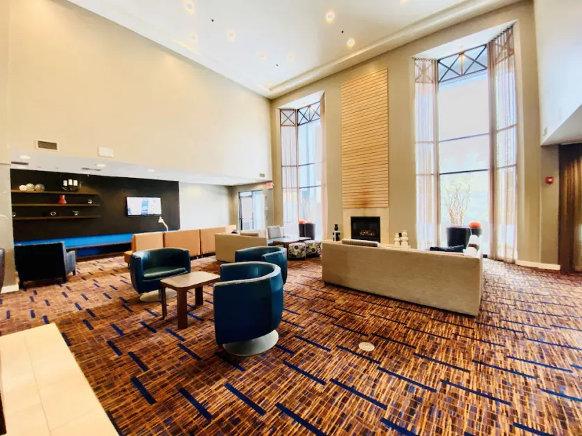 Courtyard by Marriott Raynham - Image 1