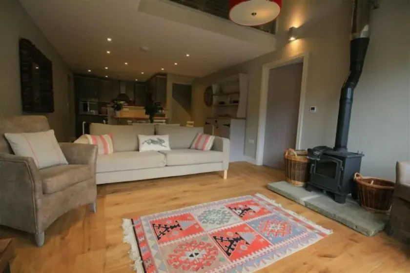 Modern Barn Conversion, 3 bedrooms - Image 1