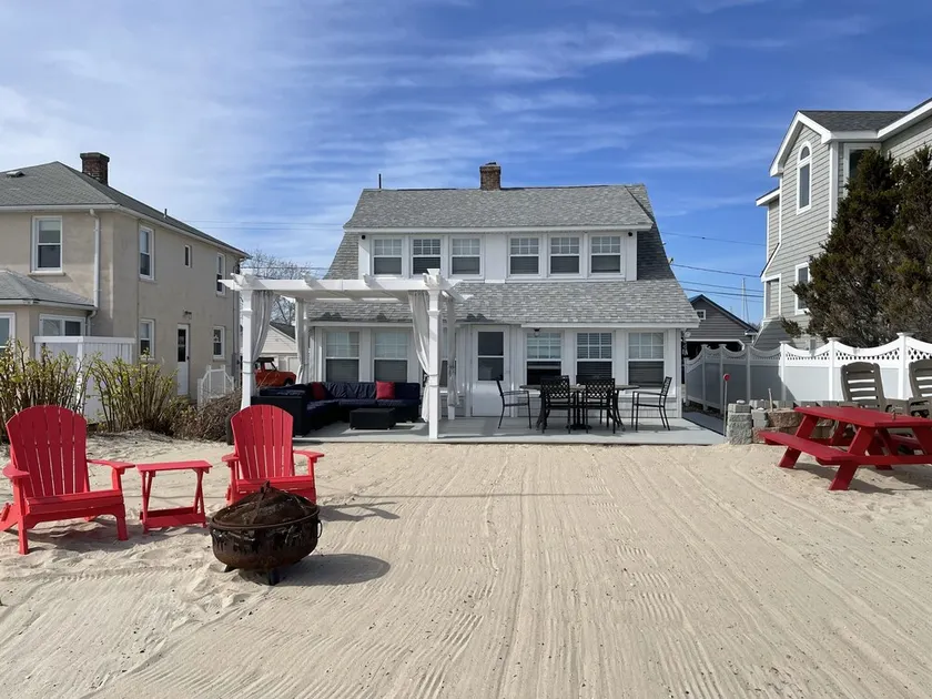 Das 4BR Beach Cottage liegt am Privatstrand.  12 Personen mit Komfort, Außengrill - Image 1