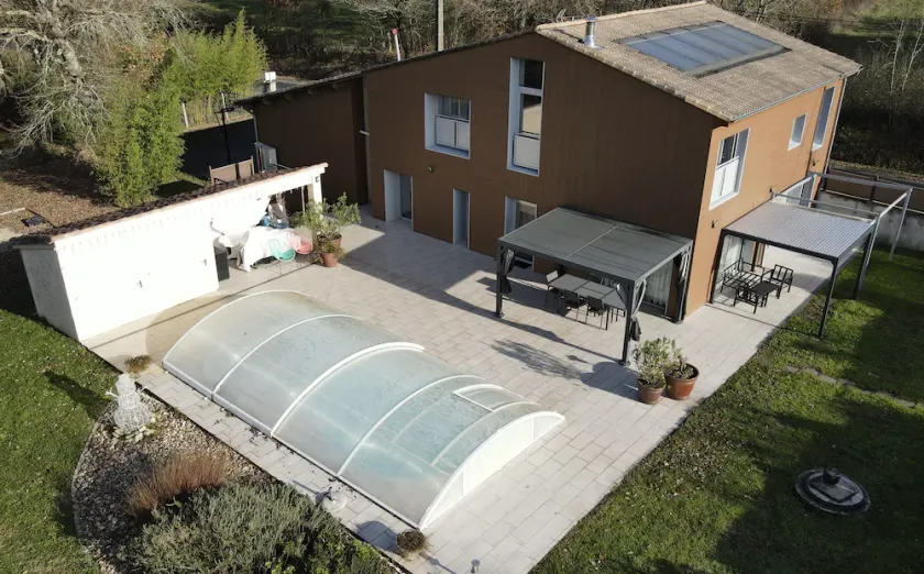 Schönes Haus 170 m2, beheiztes und überdachtes Schwimmbad, Whirlpool, klassifiziert 4 Sterne. - Image 1