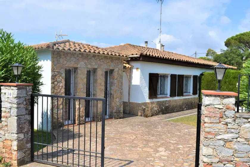 Las flores 2704A, Begur - Image 1