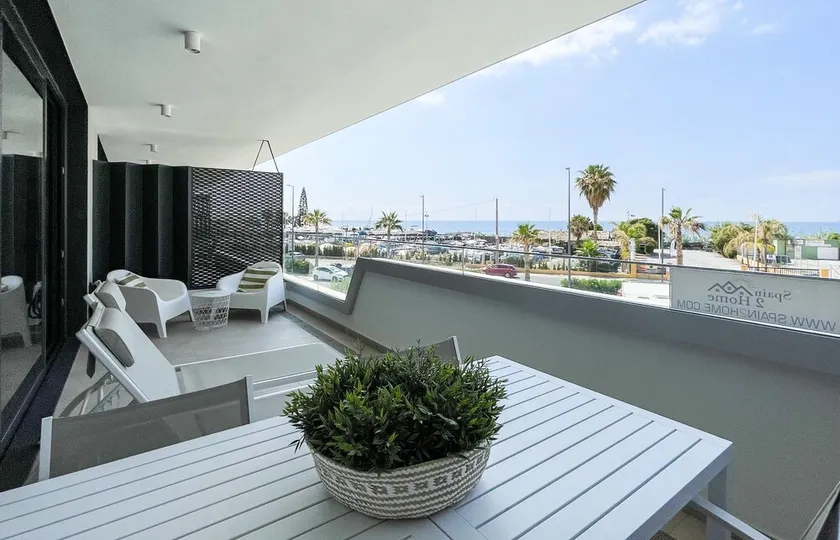 Appartement « Vidorra Sealine » avec vue sur la mer, Wi-Fi et climatisation - Image 1