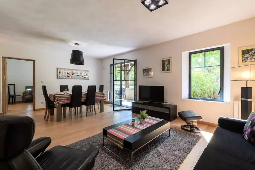 Superbe appartement pour 6 avec terrasse, jardin privé, Wi-Fi gratuit et parkings - Saint-Lary Centre - Image 1