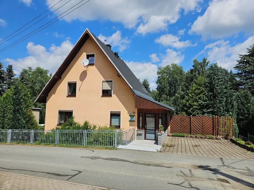 Cozy holiday home in the heart of the Ore Mountains. - Image 1