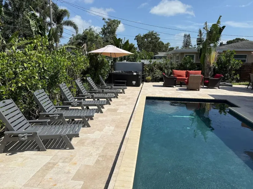 Tranquil Escape Heated Pool & Hot Tub - Gulf Coast Beach - Home away from Home - Image 1