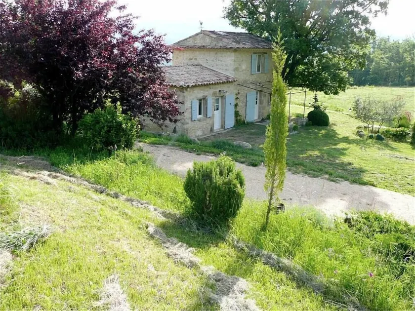 Mazet dans les lavandes en Provence - Image 1