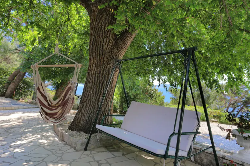 Apartamento-estudio con balcón y vista al mar Lokva Rogoznica, Omis (AS-18638-c) - Image 1