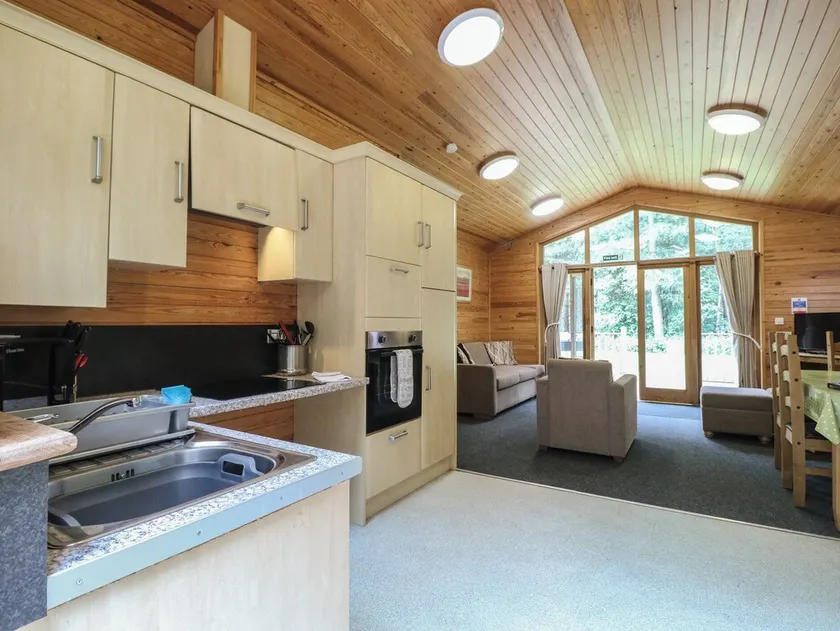 Rowan Lodge - Image 1