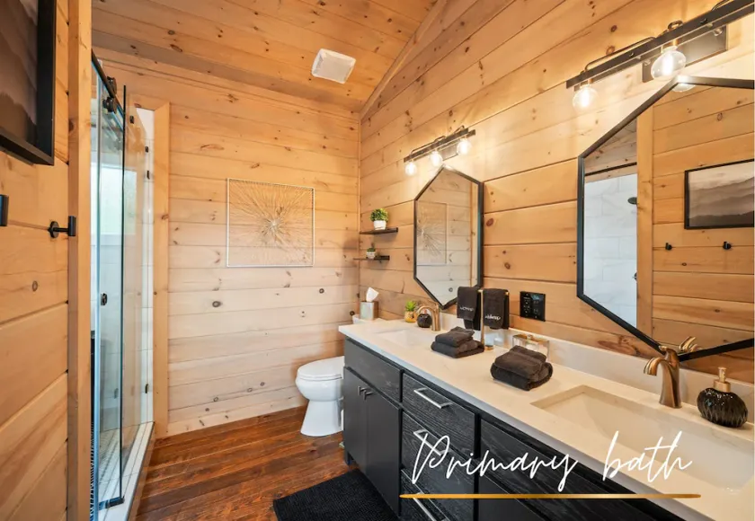 Boujee Lodge: Exclusive Luxe Escape • Epic Views • HotTub • FirePit • Games • EV - Image 1