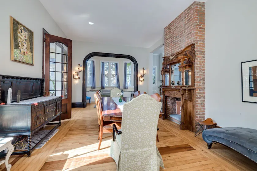 Historic 10 Bedroom 6 Bath Victorian ~ 2 Blocks to Cathedral ~ Hidden Arcade - Image 1
