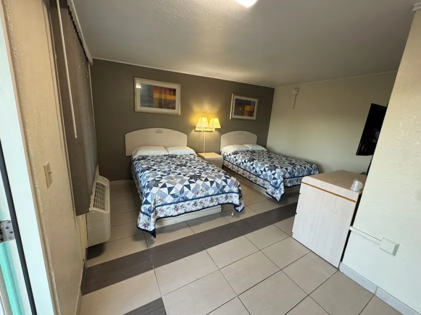 American Inn - Image 1
