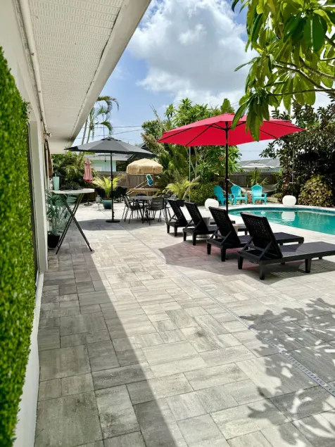 Paradise House 12 guest, private pool, 2 miles from white sand beach - Image 1