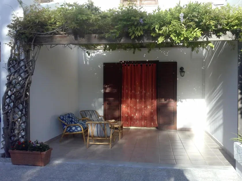 Cottage by the sea of salento - Image 1