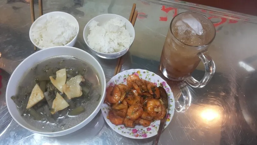 Homestay and home-cooked with family - Image 1