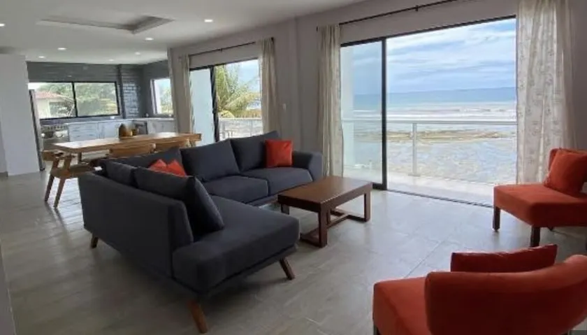 Beautiful furnished luxury units on the beach - Image 1