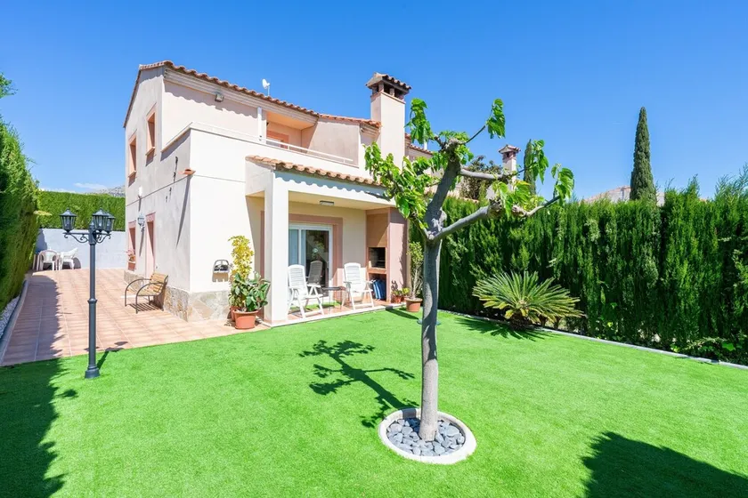 Casa vacanze 'Isla Bonita' con vista mare, Wi-Fi e aria condizionata - Image 1