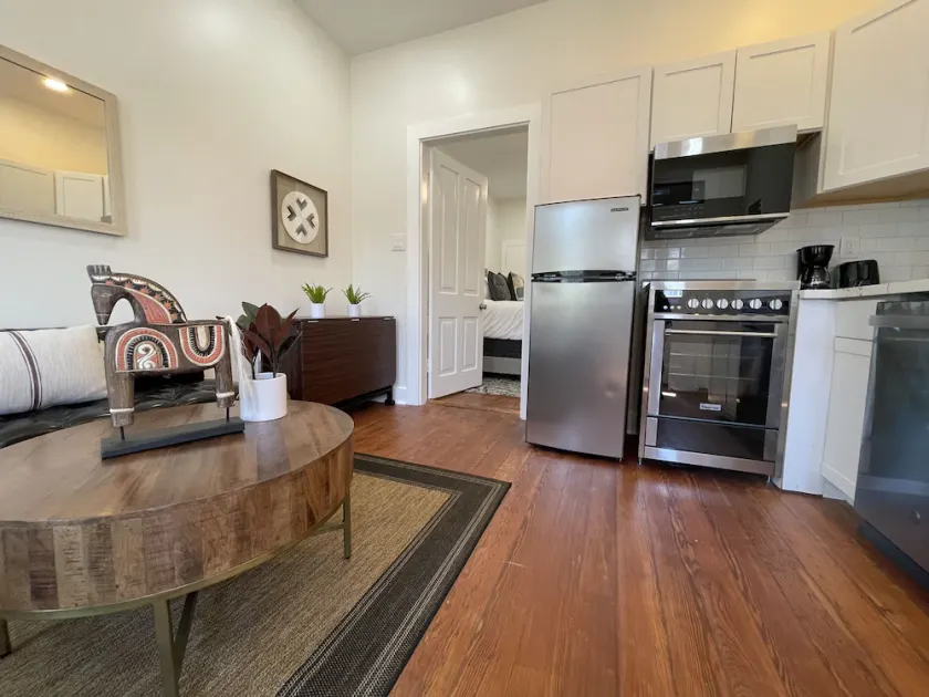 Beautifully Restored! - New Orleans 3 Bedroom Shotgun Home-15 Min French Quarter - Image 1