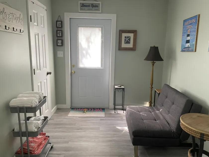 Banana Beach Cottage - Image 1