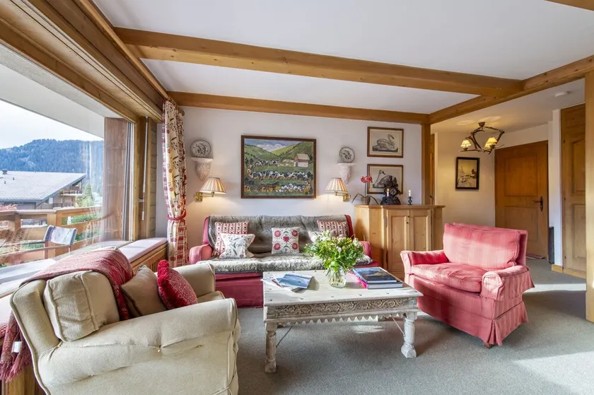 Charming centrally located apartment - Image 1