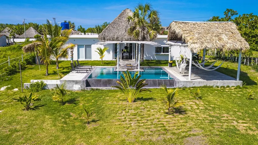Villa Campos del Mar, Monterrico - Image 1