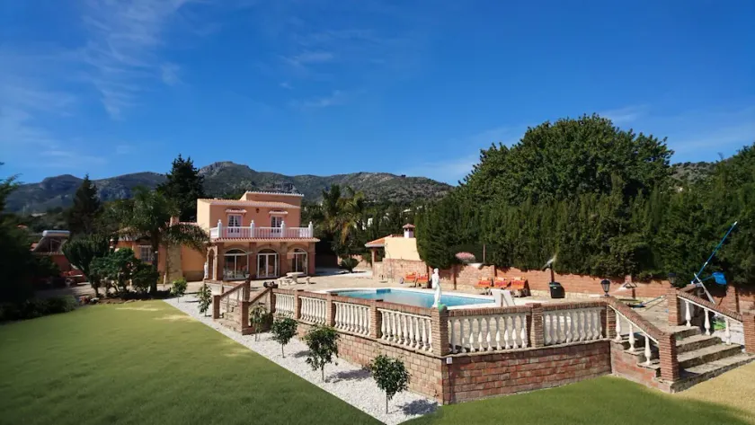 Villa Buenavista Malaga - sea view, private heated pool, spa, 5 bedrooms - Image 1