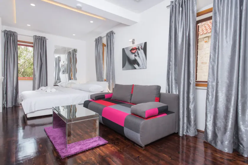 Studio Apartment Lena - Image 1